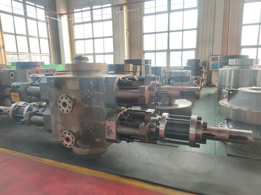 ไฮดรอลิก Double Ram ตะบัน 4 นิ้ว Blind Shear Ram ตะบัน สำหรับการควบคุมบ่อน้ำมัน