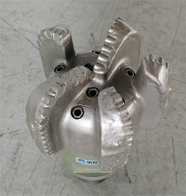 แถวเดียว กปปส Tricone Bits Polycrystalline Diamond Bit พร้อมหัวฉีดโลหะผสมแข็ง