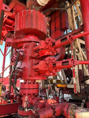 API 16 A มาตรฐาน 7 1/16 นิ้ว 3000psi Double Ram Bop TFI Tonsand Shaffer ประเภทแคเมรอน